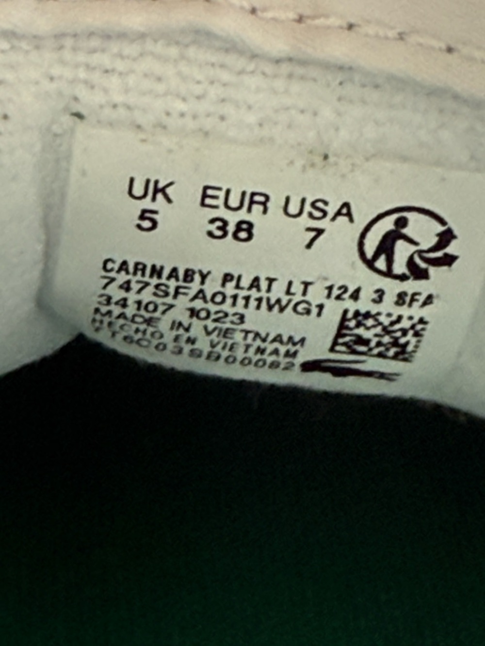 Lacoste White Sneaker with Green Crocodile Logo Size 7 NWT - Picture 6 of 7